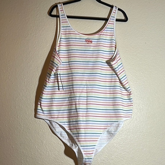 NWT Nike Retro Femme Thin Stripe Rainbow Bodysuit Size 3X - Picture 2 of 9
